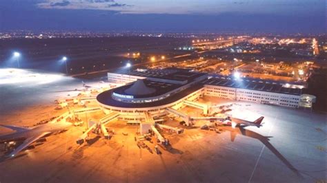 A­n­t­a­l­y­a­ ­H­a­v­a­l­i­m­a­n­ı­­n­d­a­n­ ­y­e­n­i­ ­r­e­k­o­r­:­ ­B­i­n­ ­6­9­ ­u­ç­a­k­ ­i­n­i­p­ ­k­a­l­k­t­ı­